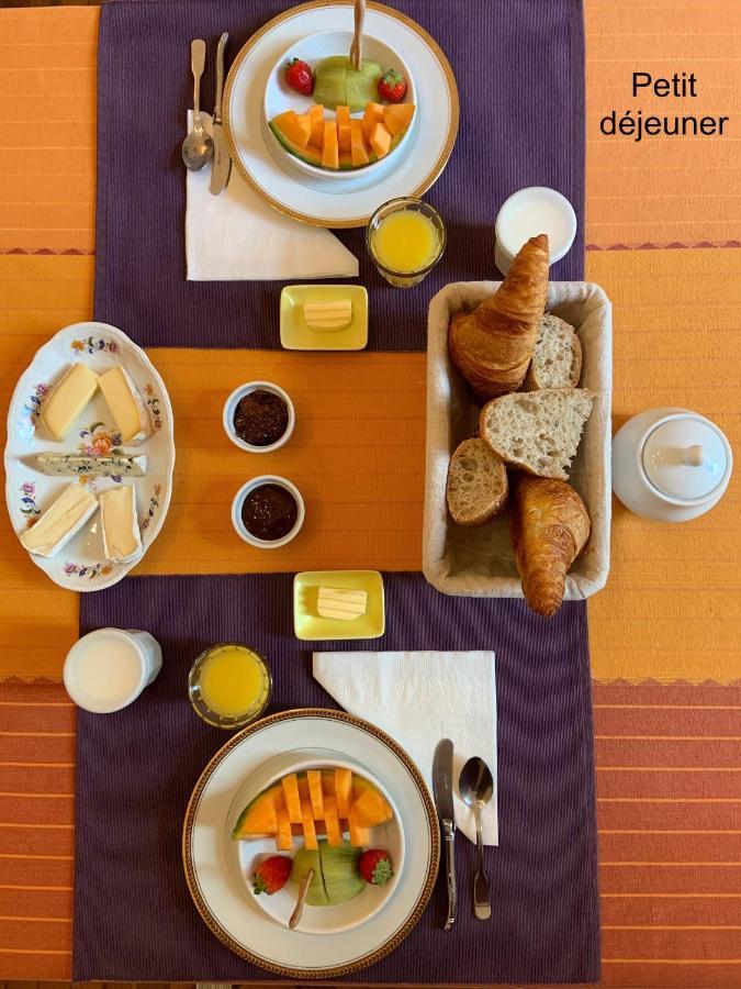 Un Nid En Camargue Bed & Breakfast